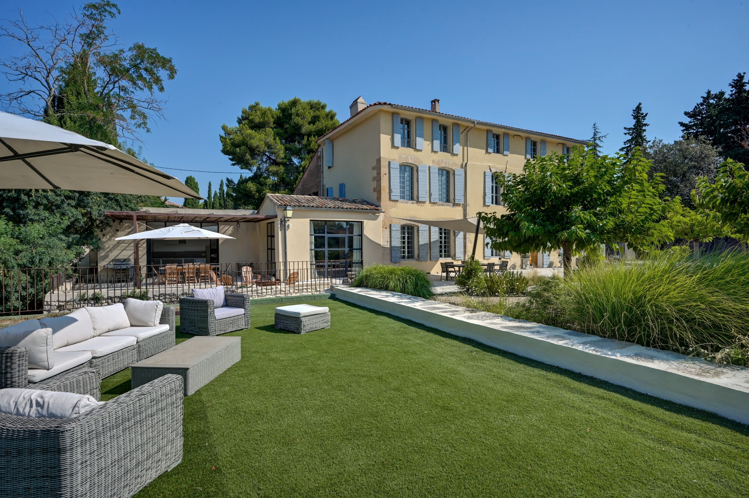  Stunning Historic Bastide Surrounded by Vineyards, Less than 15 Minutes from Ce… - 物件實景