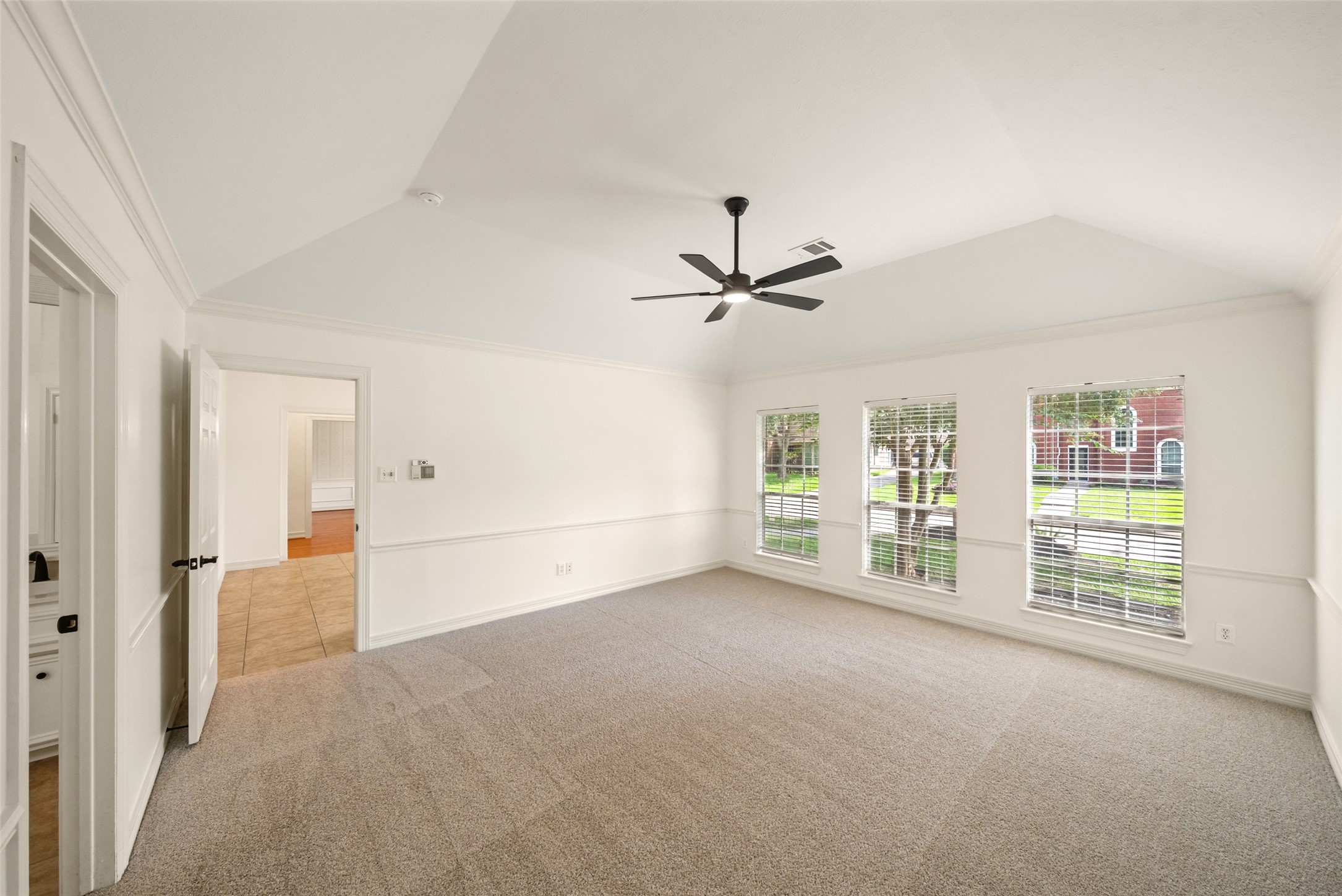  4214 Meadow Forest Lane - 物件實景