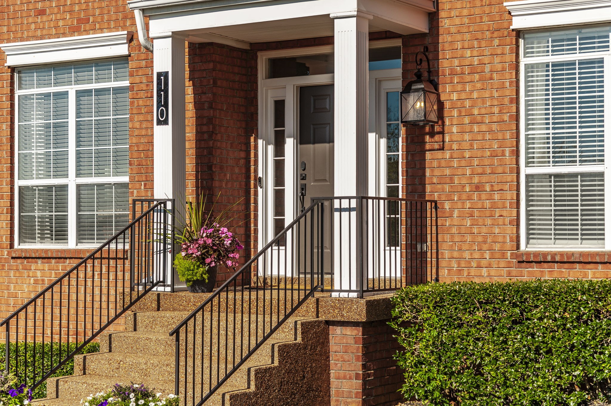 Goodlettsville, Tennessee, 37072, United States, 5 Bedrooms Bedrooms, ,4 BathroomsBathrooms,Residential,For Sale,1974837