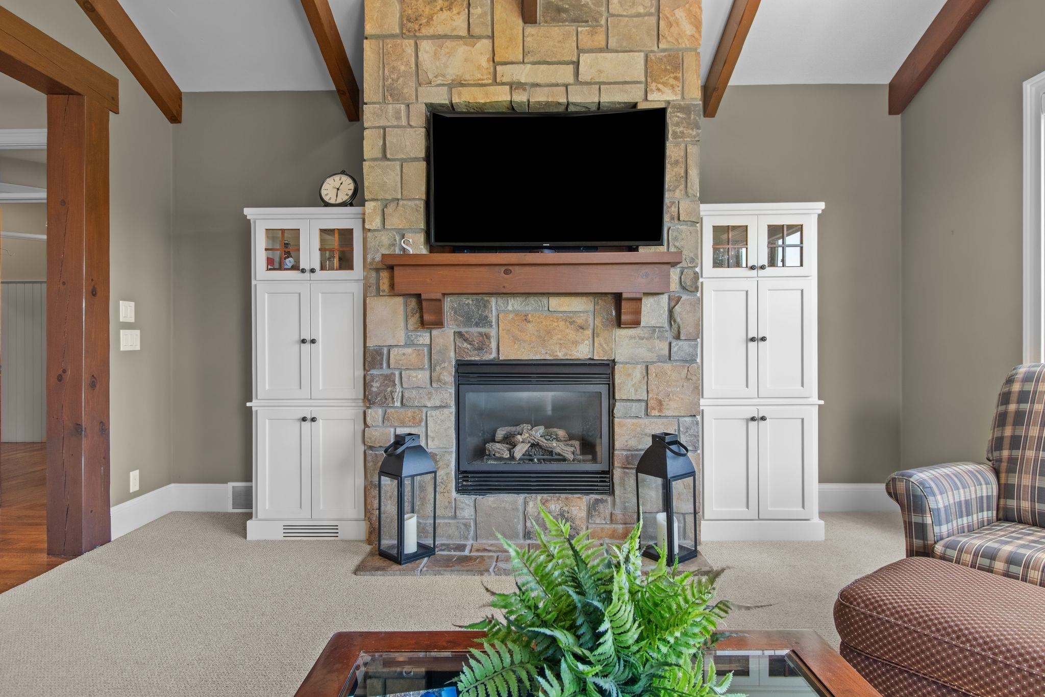 APPLETON, Wisconsin, 54913, United States, 3 Bedrooms Bedrooms, ,3 BathroomsBathrooms,Residential,For Sale,1987734