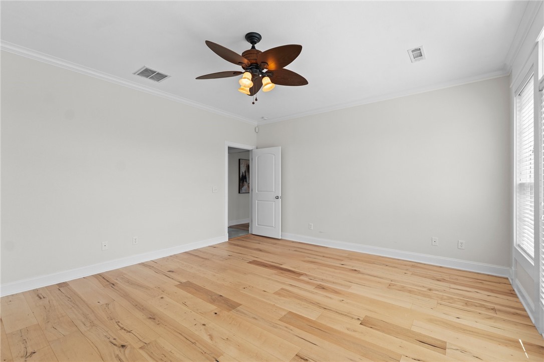 Fayetteville, Arkansas, 72701, United States, 5 Bedrooms Bedrooms, ,4 BathroomsBathrooms,Residential,For Sale,1838012