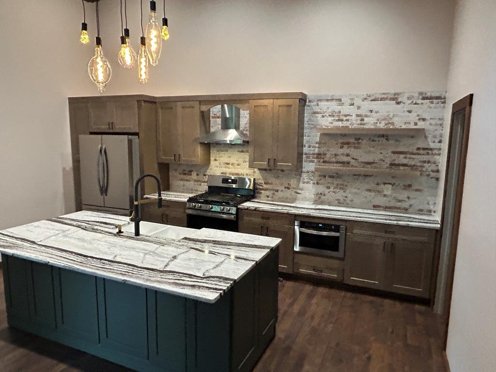 Mineral Bluff, Georgia, 30559, United States, 3 Bedrooms Bedrooms, ,3 BathroomsBathrooms,Residential,For Sale,2007594