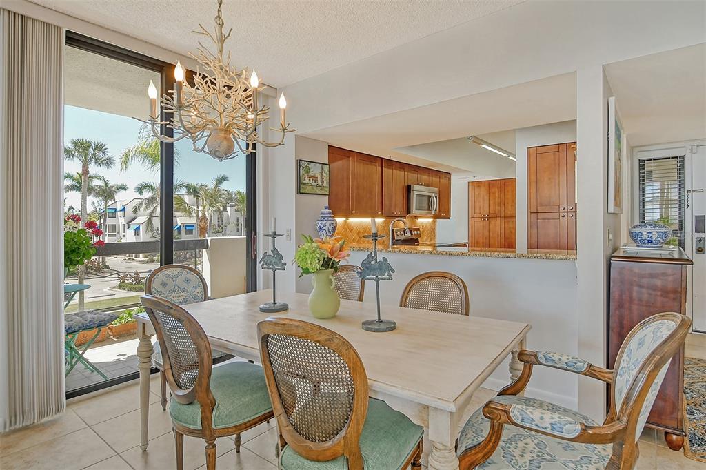 Longboat Key, Florida, 34228, United States, 2 Bedrooms Bedrooms, ,2 BathroomsBathrooms,Residential,For Sale,1989430