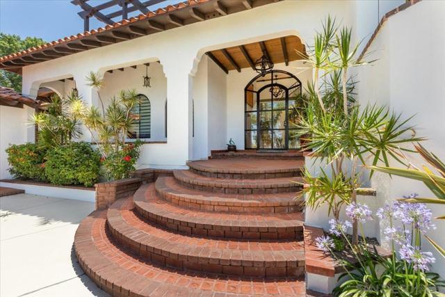 El Cajon, California, 92019, United States, 3 Bedrooms Bedrooms, ,4 BathroomsBathrooms,Residential,For Sale,1872864