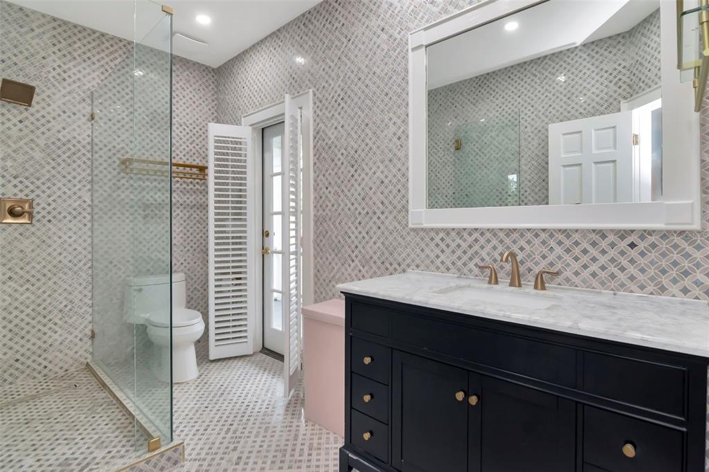 Tampa, Florida, 33611, United States, 5 Bedrooms Bedrooms, ,7 BathroomsBathrooms,Residential,For Sale,1988340