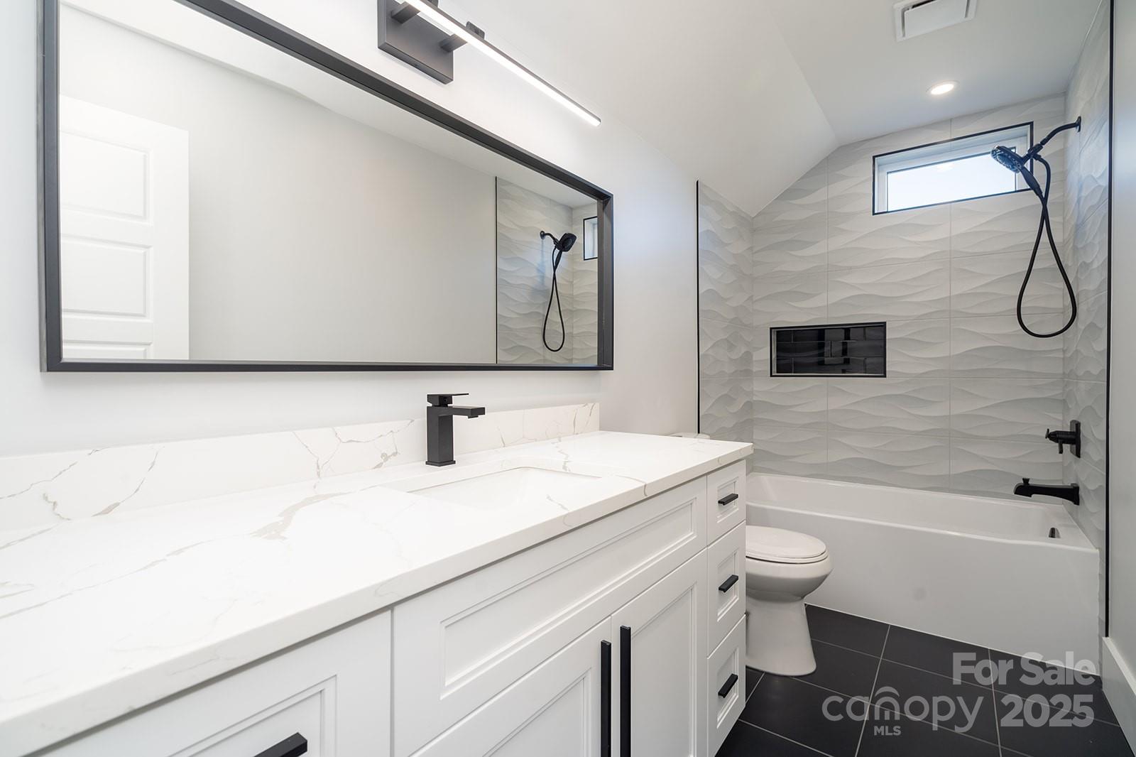 Waxhaw, North Carolina, 28173, United States, 5 Bedrooms Bedrooms, ,4 BathroomsBathrooms,Residential,For Sale,1990877