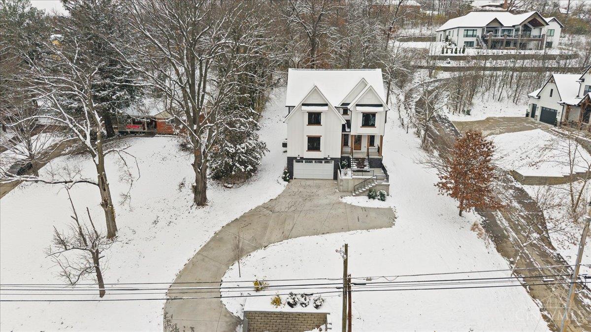 Blue Ash, Ohio, 45241, United States, 4 Bedrooms Bedrooms, ,4 BathroomsBathrooms,Residential,For Sale,2001661