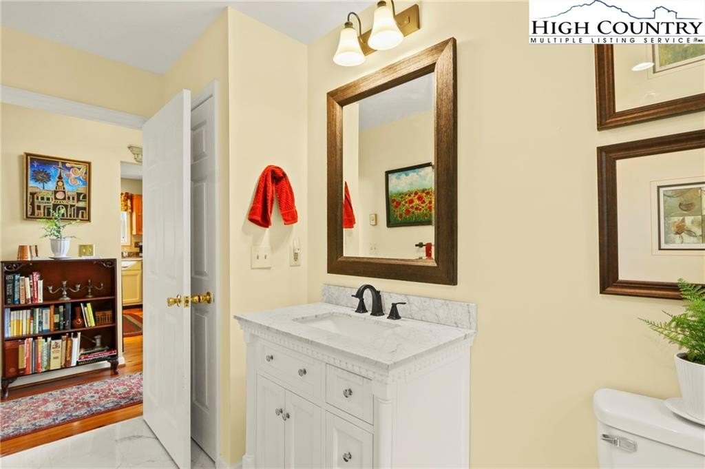 Boone, North Carolina, 28607, United States, 3 Bedrooms Bedrooms, ,3 BathroomsBathrooms,Residential,For Sale,1941298