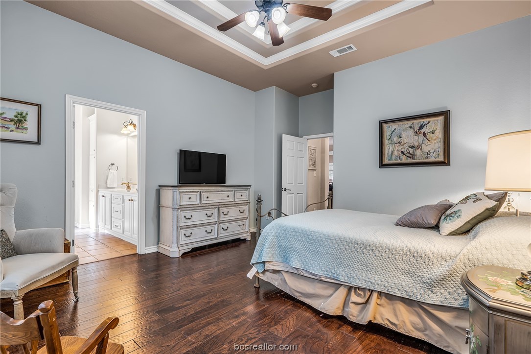 3200 Walnut Creek Court, Bryan, Texas, 77807, United States, 2 Bedrooms Bedrooms, ,3 BathroomsBathrooms,Residential,For Sale,3200 Walnut Creek Court,1663308