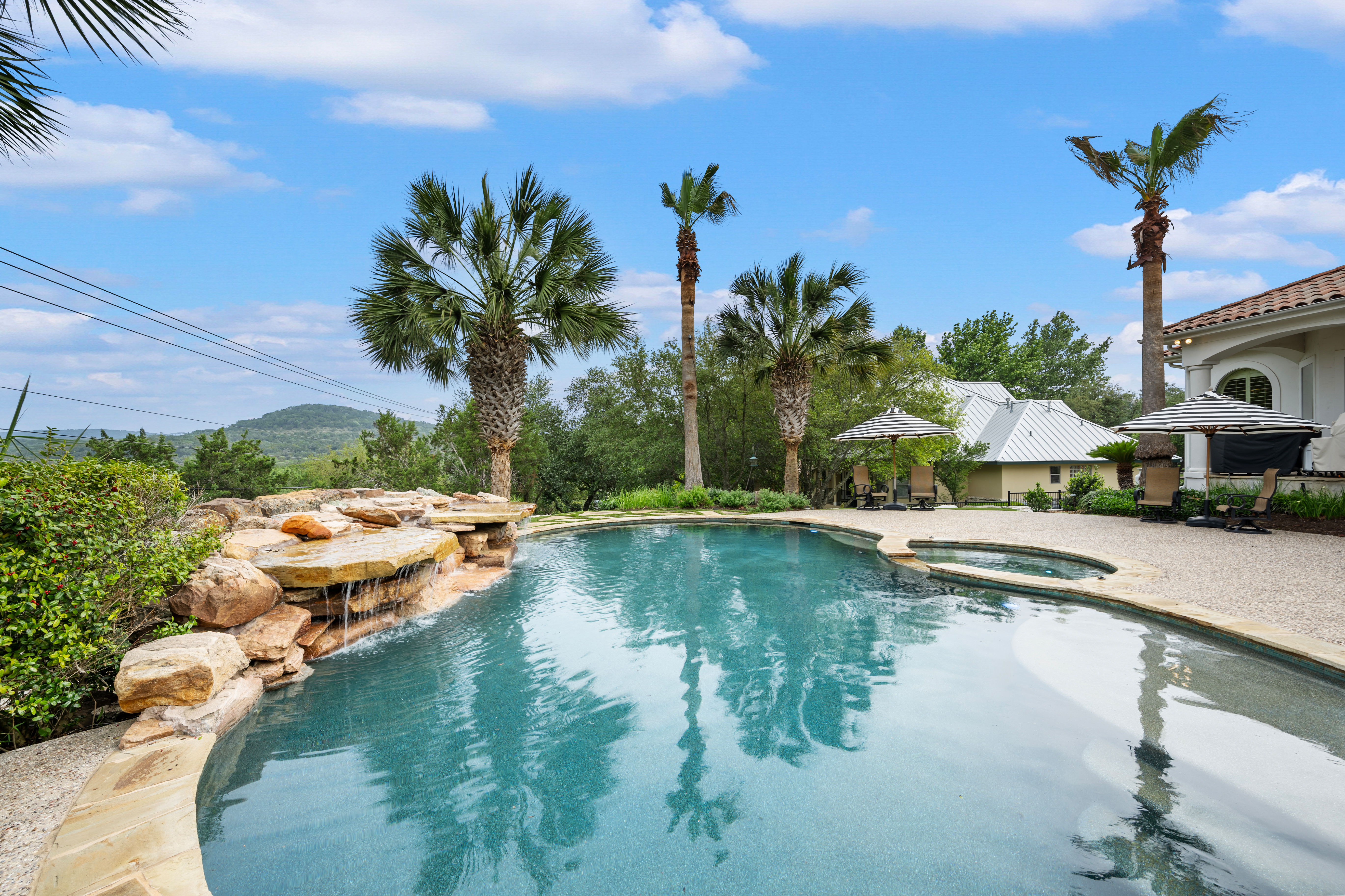  Elevated Dominion Living in Vineyard Estates - 物件實景