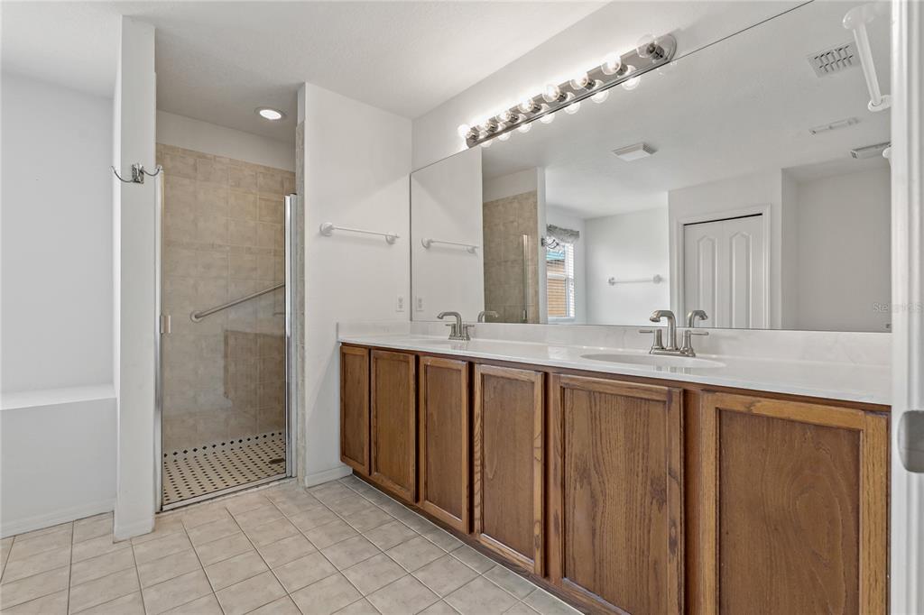 Tampa, Florida, 33647, United States, 4 Bedrooms Bedrooms, ,3 BathroomsBathrooms,Residential,For Sale,1906632