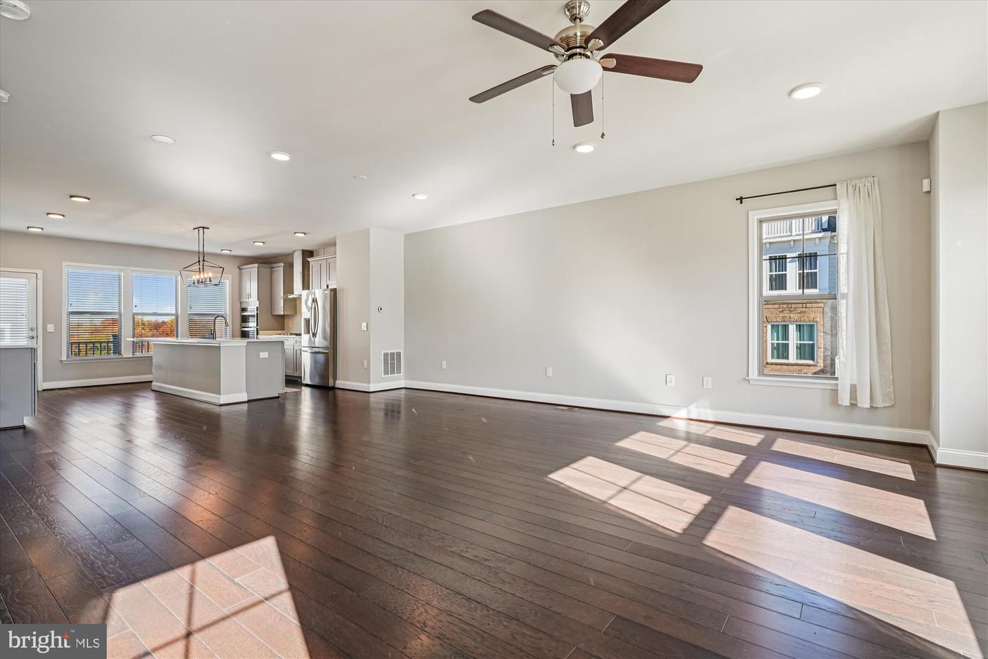 Dumfries, Virginia, 22026, United States, 3 Bedrooms Bedrooms, ,3 BathroomsBathrooms,Residential,For Sale,1988317