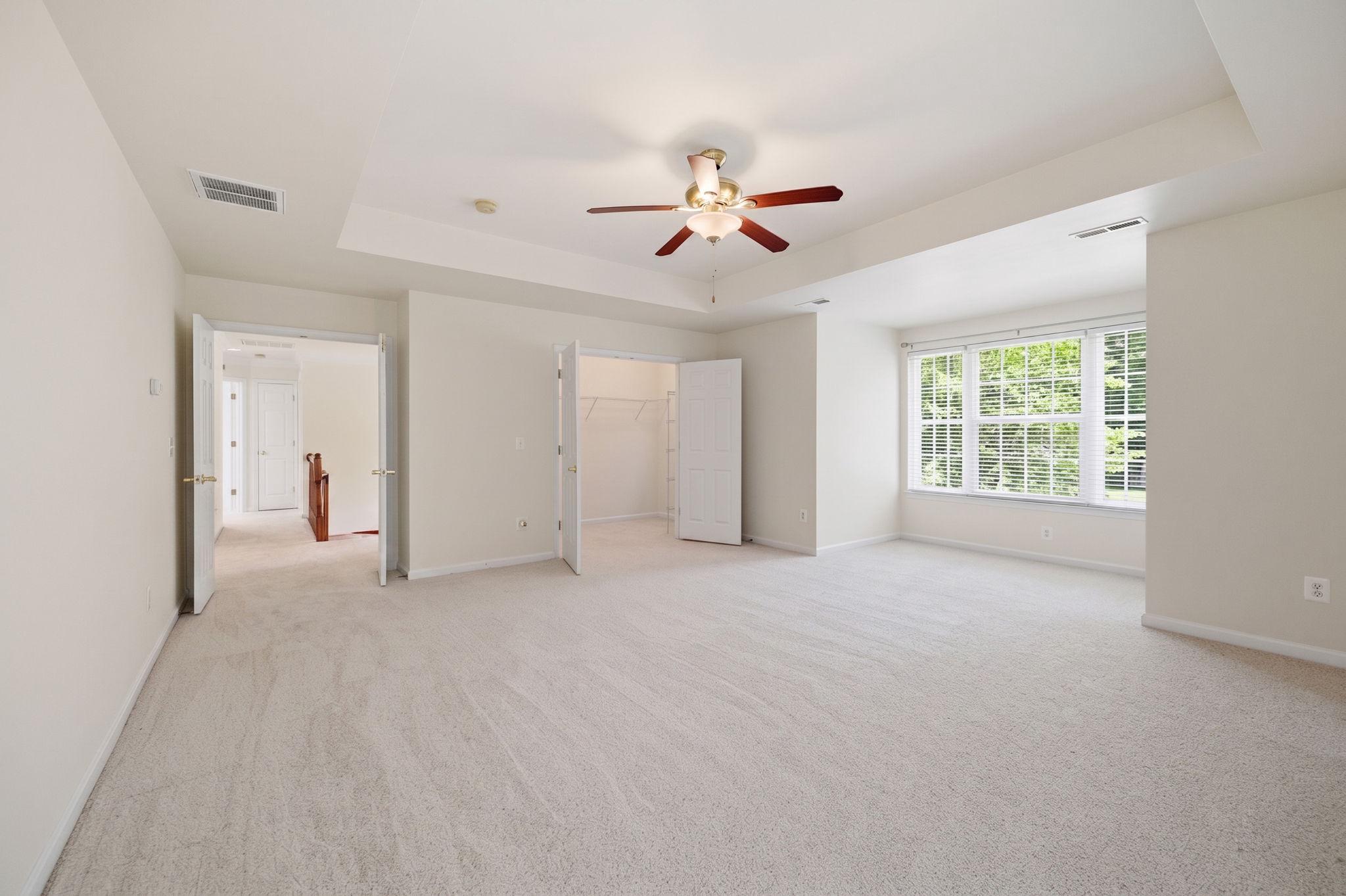Triangle, Virginia, 22172, United States, 5 Bedrooms Bedrooms, ,4 BathroomsBathrooms,Residential,For Sale,2048381