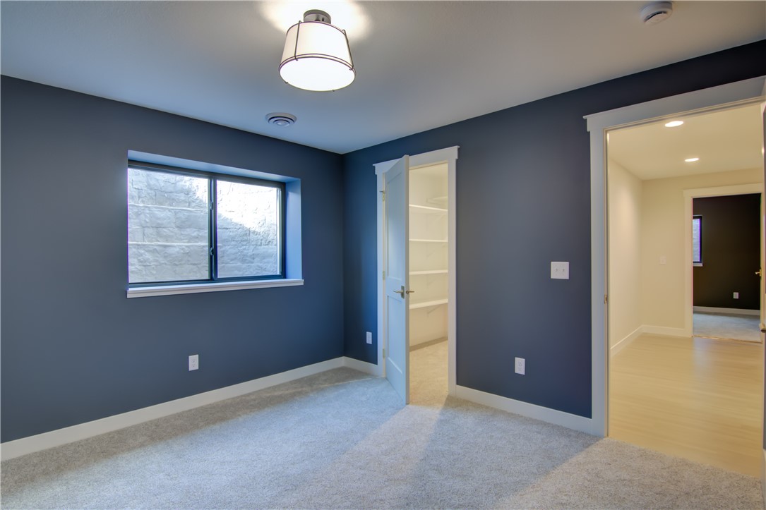 Eau Claire, Wisconsin, 54701, United States, 5 Bedrooms Bedrooms, ,3 BathroomsBathrooms,Residential,For Sale,1983873