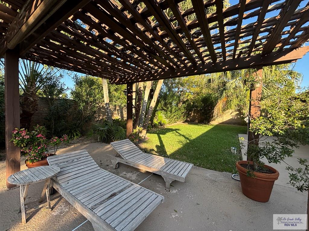 Brownsville, Texas, 78521, United States, 4 Bedrooms Bedrooms, ,4 BathroomsBathrooms,Residential,For Sale,1991275