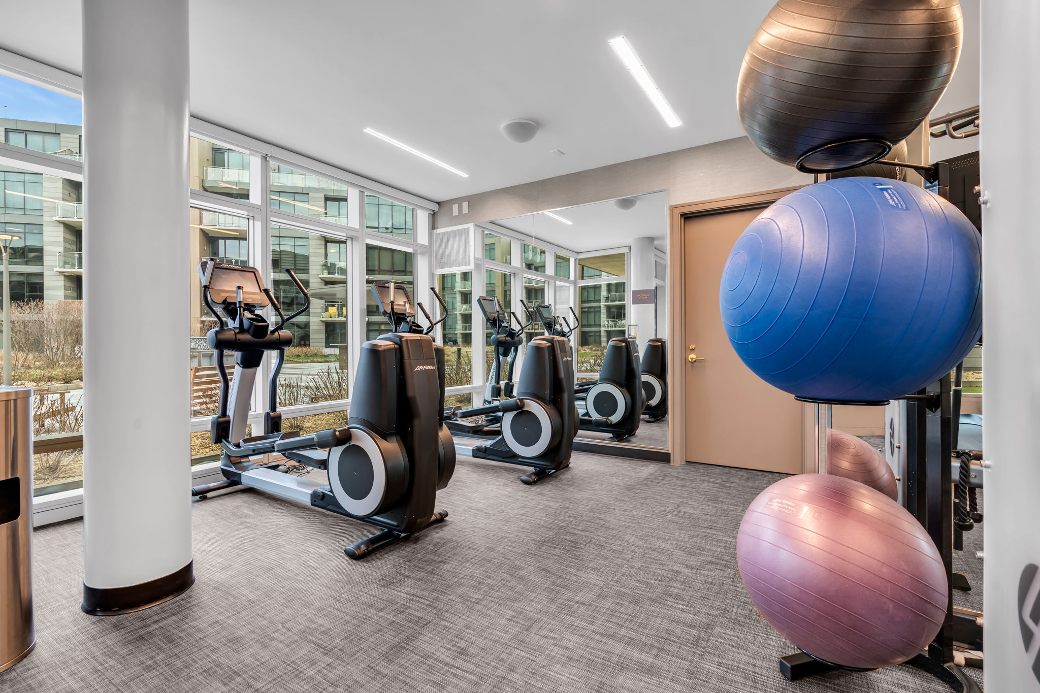  Lofts at Pier Village - 物件實景