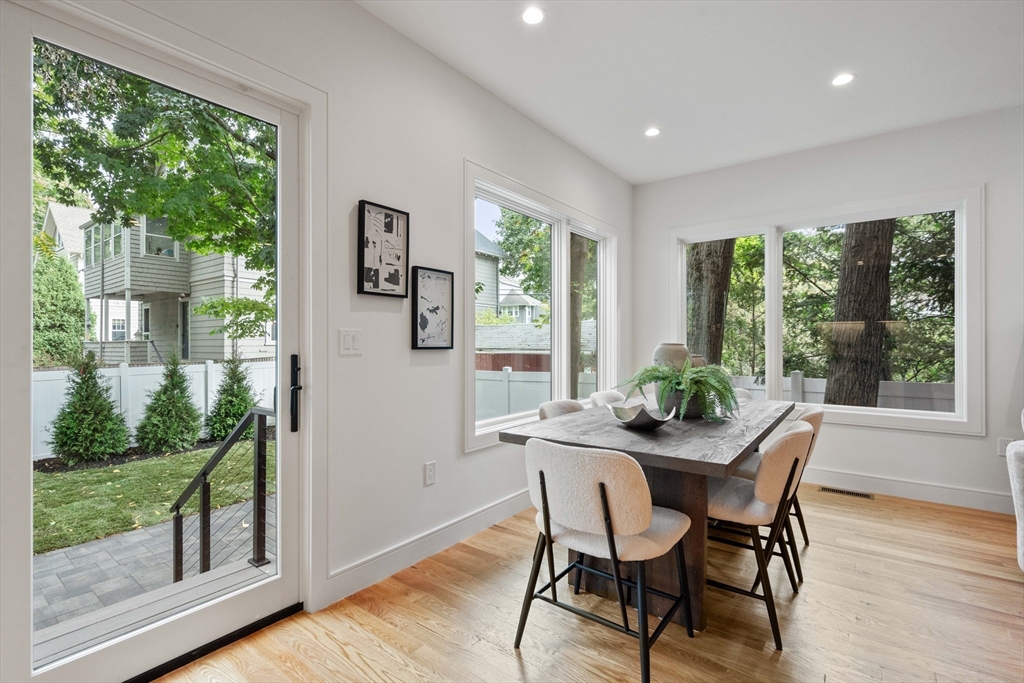 Newton, Massachusetts, 02460, United States, 5 Bedrooms Bedrooms, ,5 BathroomsBathrooms,Residential,For Sale,1743721