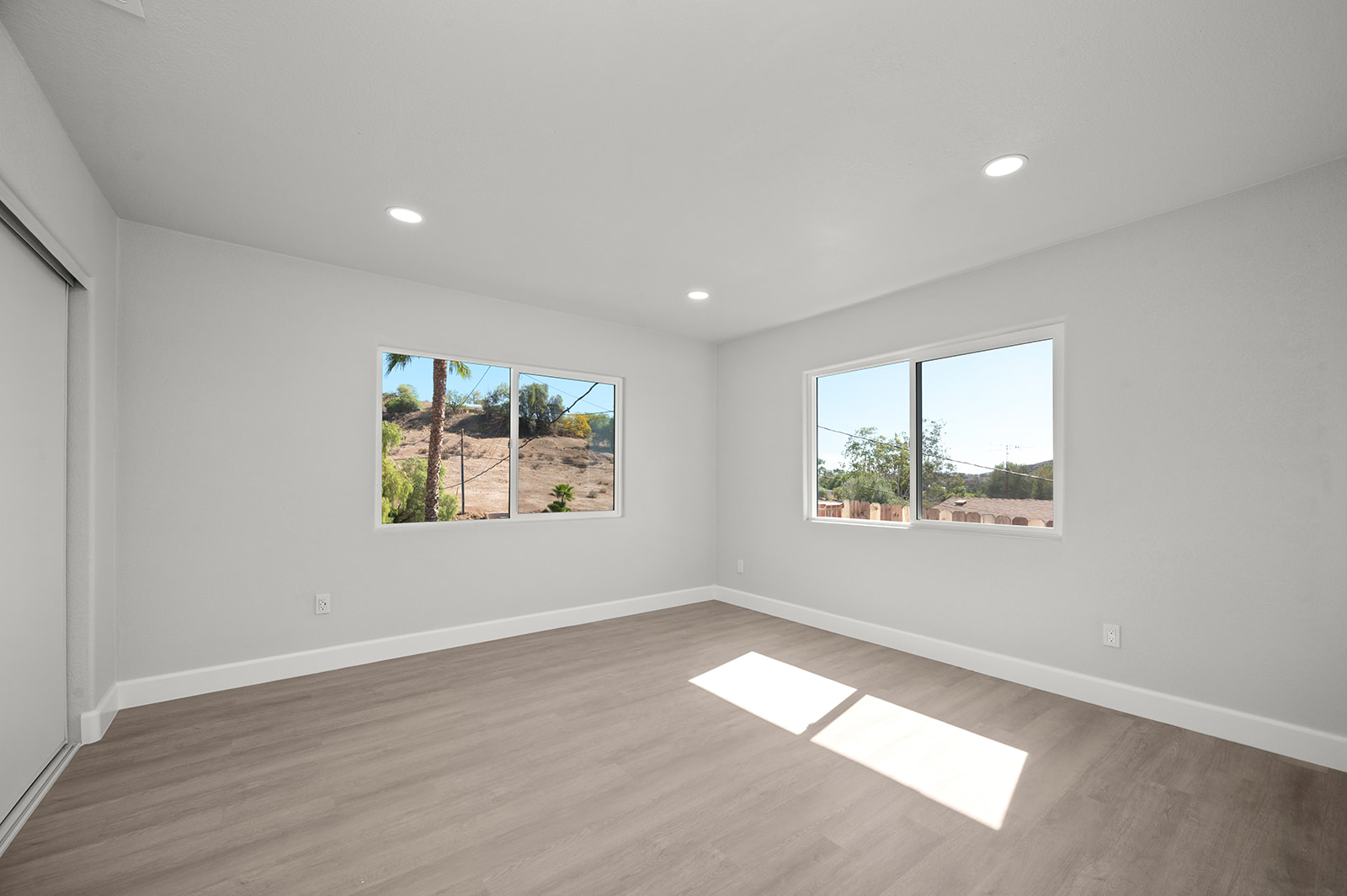 Menifee, California, 92587, United States, 5 Bedrooms Bedrooms, ,4 BathroomsBathrooms,Residential,For Sale,1986088