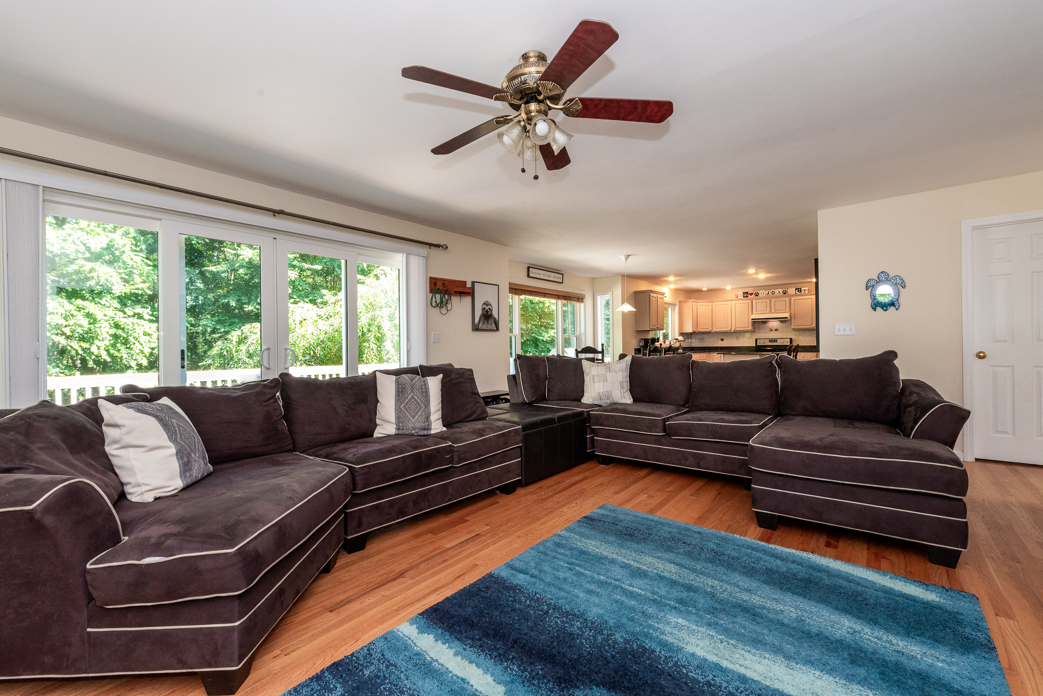  Classic Colonial Nestled on 3 Private Acres in Autumn Ridge - 物件實景
