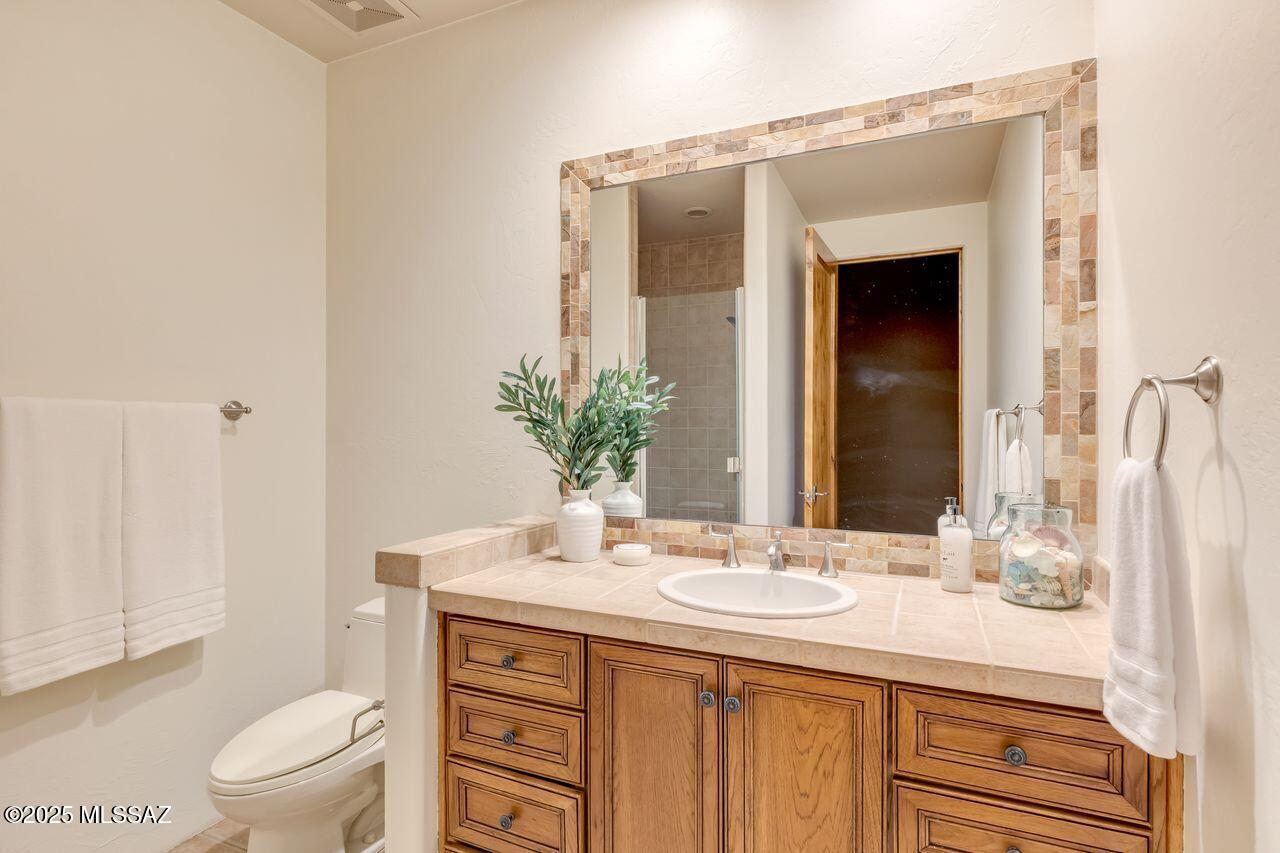 Tucson, Arizona, 85718, United States, 3 Bedrooms Bedrooms, ,4 BathroomsBathrooms,Residential,For Sale,1987862