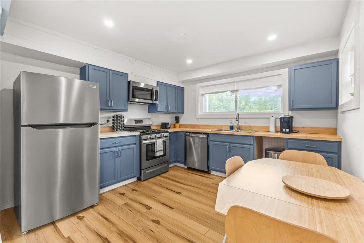 Stowe, Vermont, 05672, United States, 8 Bedrooms Bedrooms, ,5 BathroomsBathrooms,Residential,For Sale,1994933