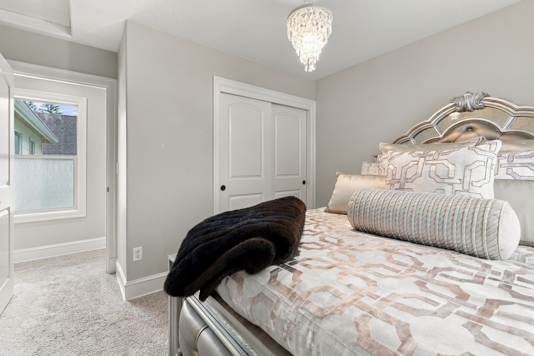  10340 SW HELENIUS ST Tualatin, OR 97062 - 物件實景