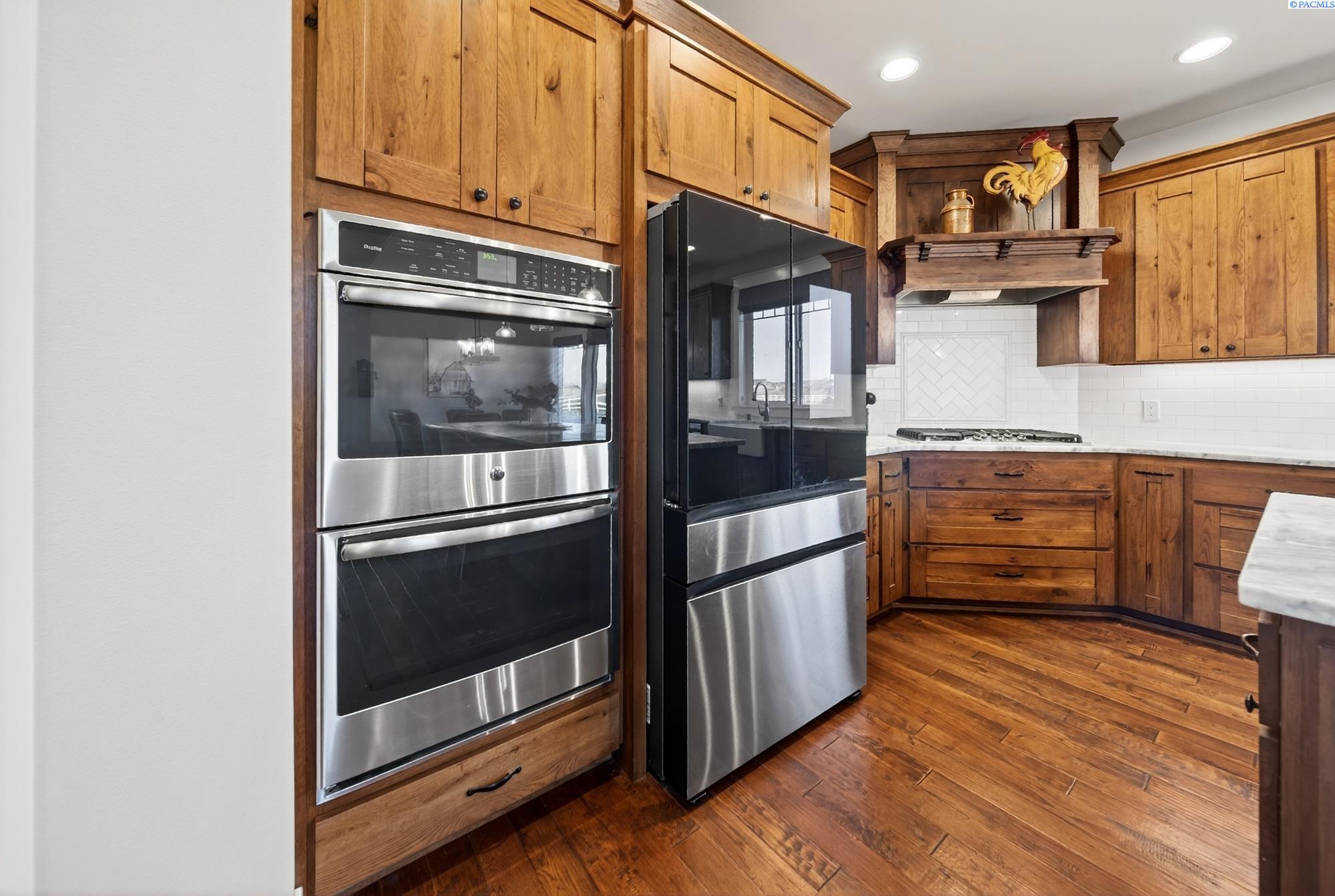 Prosser, Washington, 99350, United States, 3 Bedrooms Bedrooms, ,1 BathroomBathrooms,Residential,For Sale,1998379