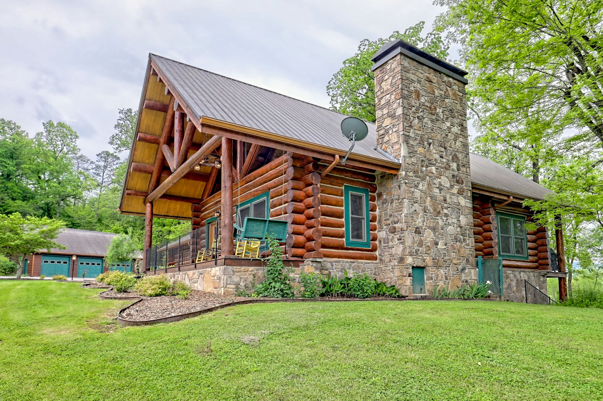 Warne, North Carolina, 28909, United States, 3 Bedrooms Bedrooms, ,3 BathroomsBathrooms,Residential,For Sale,1826737