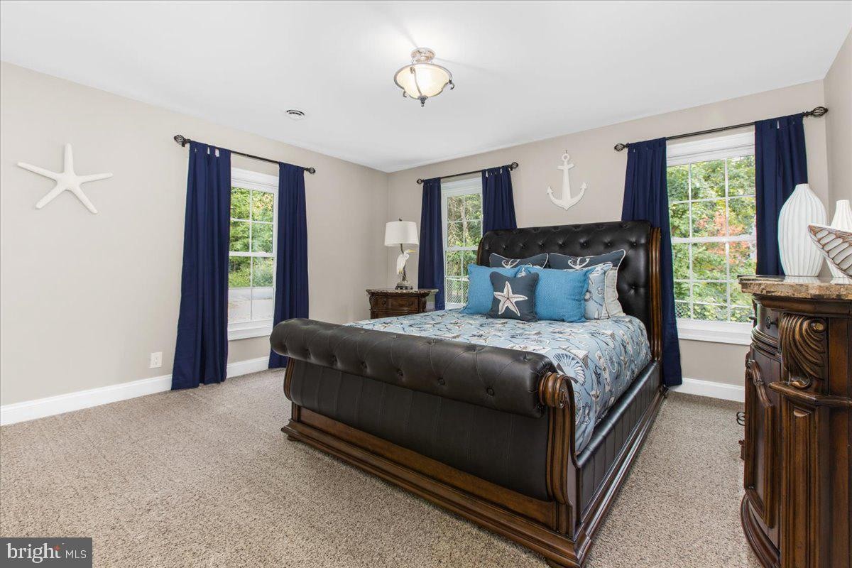 PASADENA, Maryland, 21122, United States, 4 Bedrooms Bedrooms, ,4 BathroomsBathrooms,Residential,For Sale,1979207