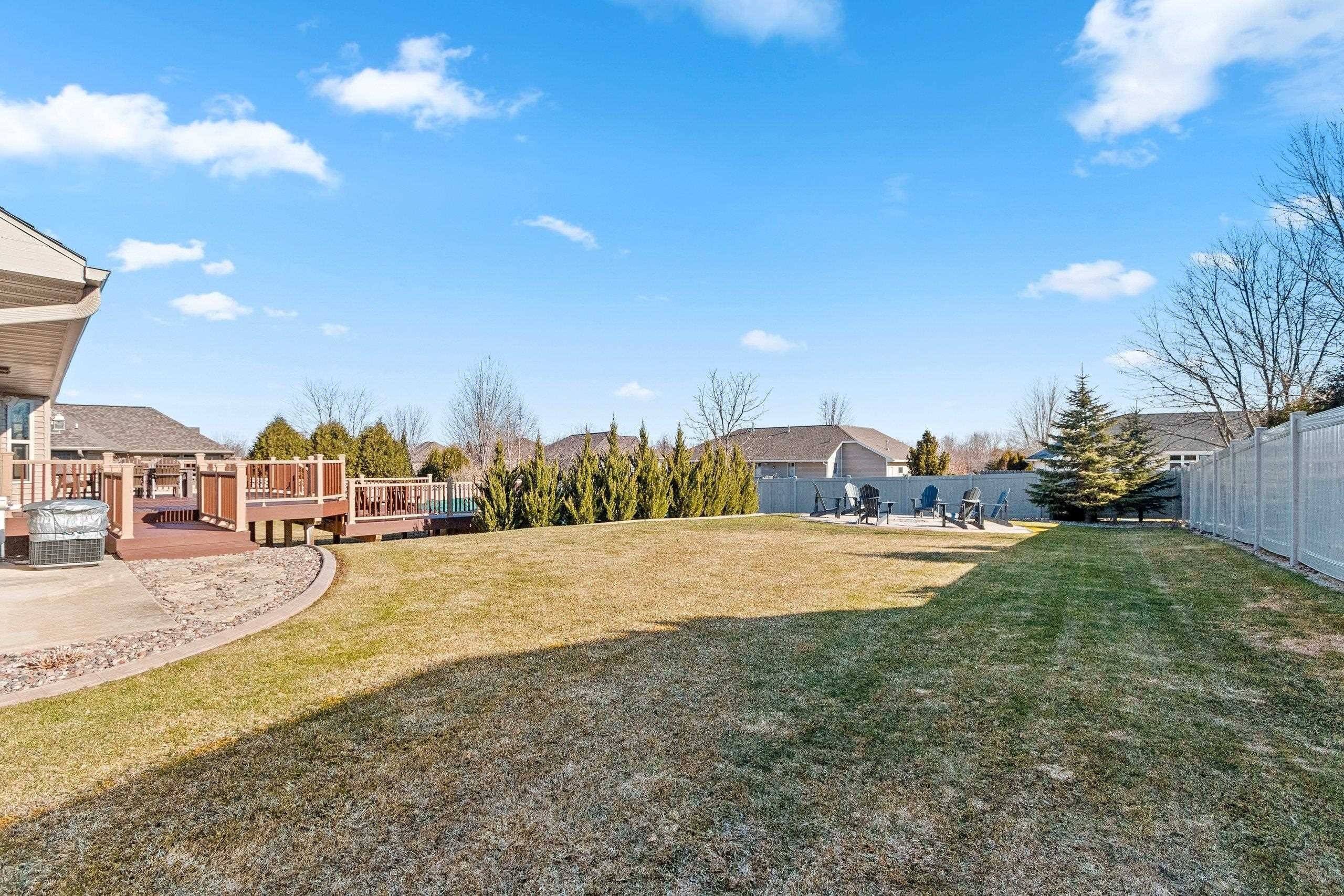 DE PERE, Wisconsin, 54115, United States, 5 Bedrooms Bedrooms, ,4 BathroomsBathrooms,Residential,For Sale,2048678