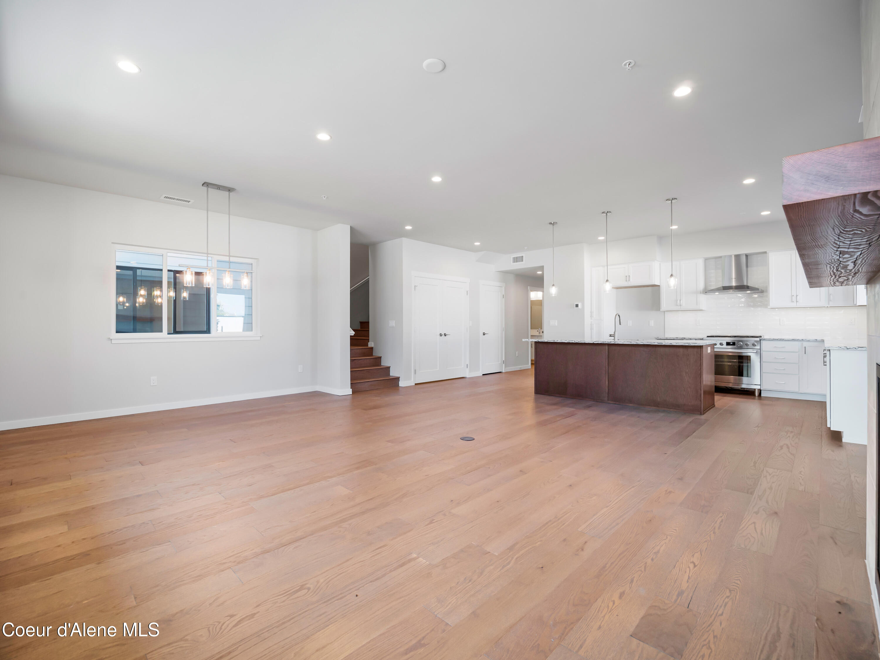 Post Falls, Idaho, 83854, United States, 3 Bedrooms Bedrooms, ,2 BathroomsBathrooms,Residential,For Sale,1895750