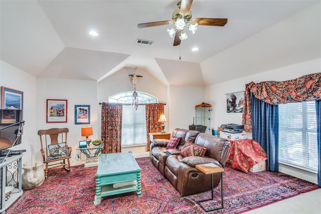 Carrollton, Texas, 75010, United States, 4 Bedrooms Bedrooms, ,4 BathroomsBathrooms,Residential,For Sale,2019559
