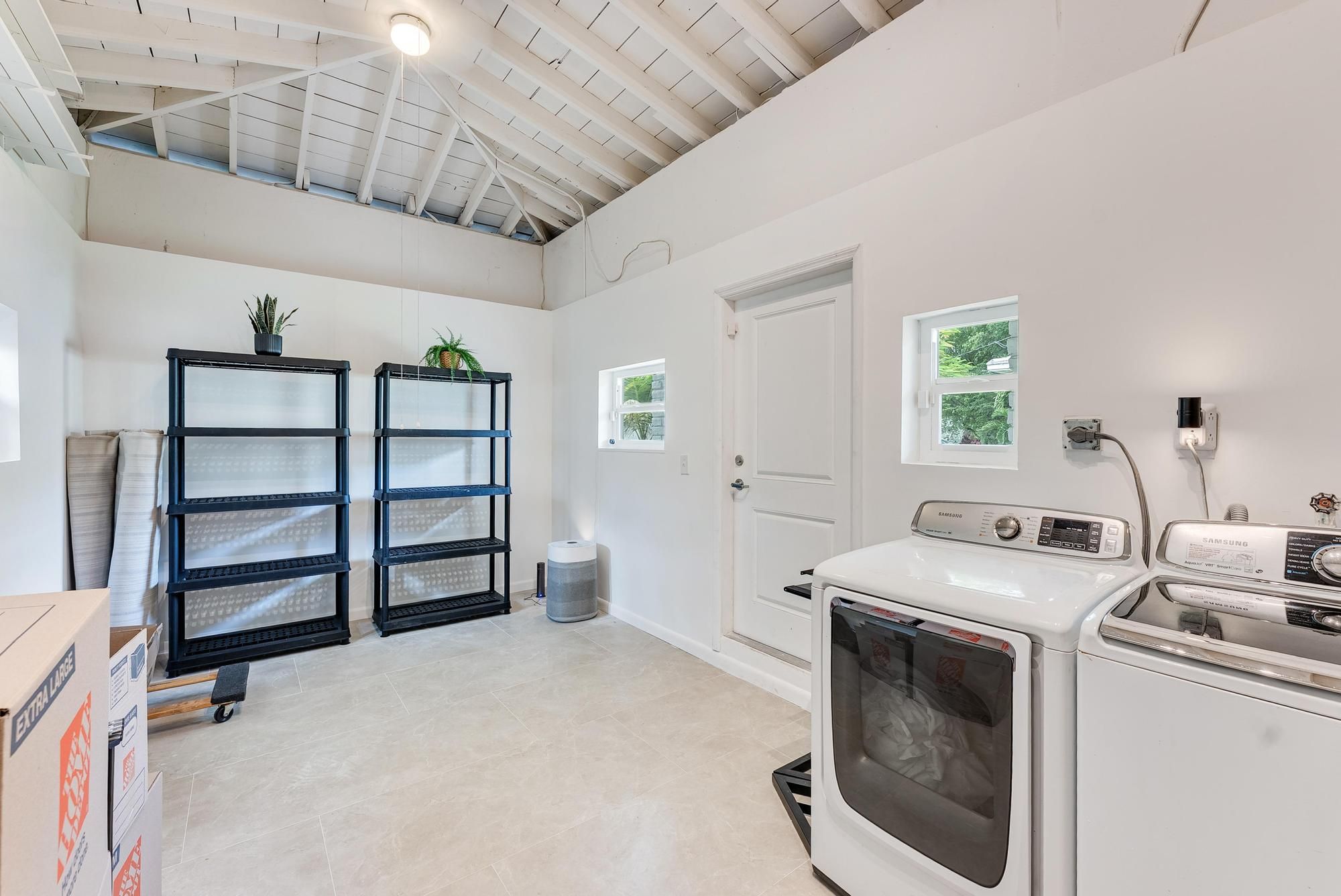  784 NE 71st St, Miami, FL, 33138 - 物件實景