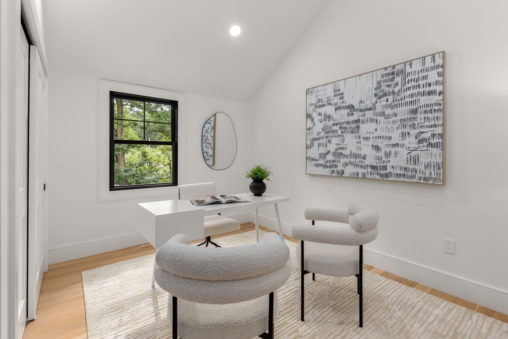 Hopkinton, Massachusetts, 01748, United States, 5 Bedrooms Bedrooms, ,4 BathroomsBathrooms,Residential,For Sale,1947956