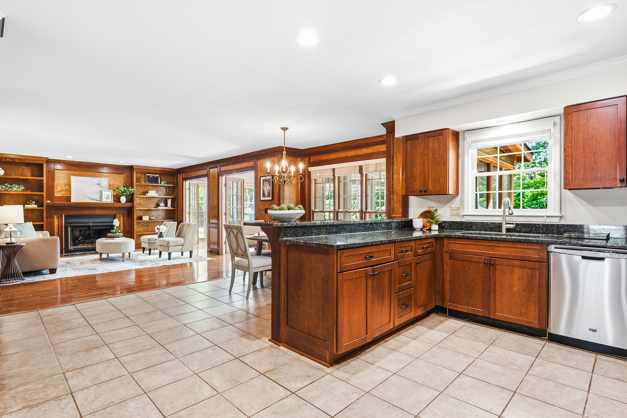  Refreshed and Move-In Ready Home in Ideal East Cobb Location - 物件實景