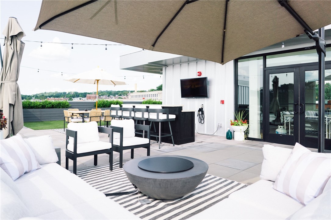 Lawrenceville, Pennsylvania, 15201, United States, 2 Bedrooms Bedrooms, ,2 BathroomsBathrooms,Residential,For Sale,1960750