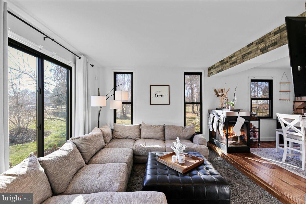 VOORHEES, New Jersey, 08043, United States, 3 Bedrooms Bedrooms, ,3 BathroomsBathrooms,Residential,For Sale,2002864