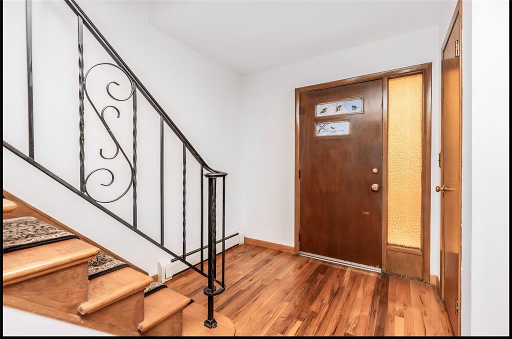 Yonkers, New York, 10701, United States, 3 Bedrooms Bedrooms, ,3 BathroomsBathrooms,Residential,For Sale,1983321