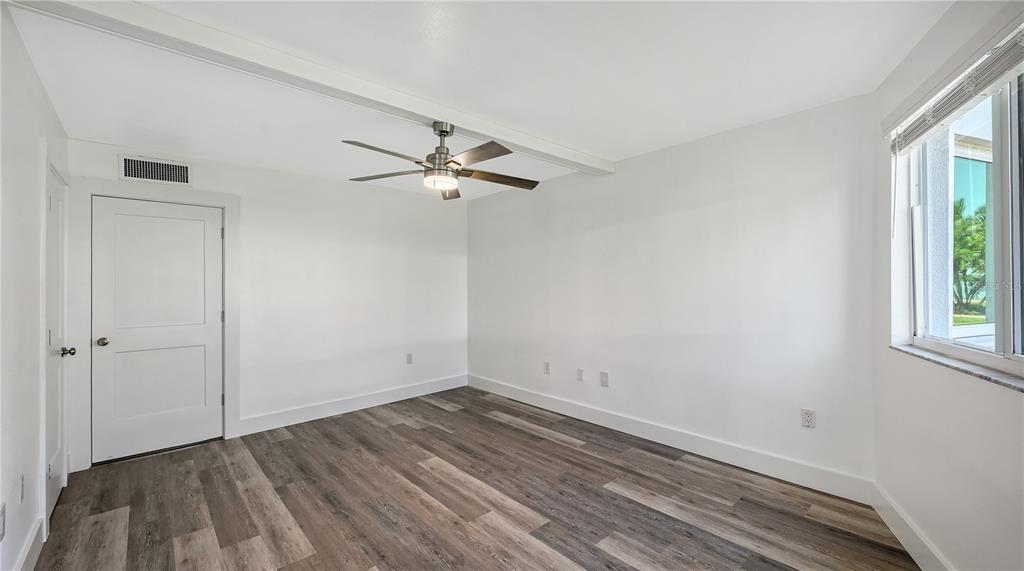 Sarasota, Florida, 34236, United States, 2 Bedrooms Bedrooms, ,2 BathroomsBathrooms,Residential,For Sale,1932959