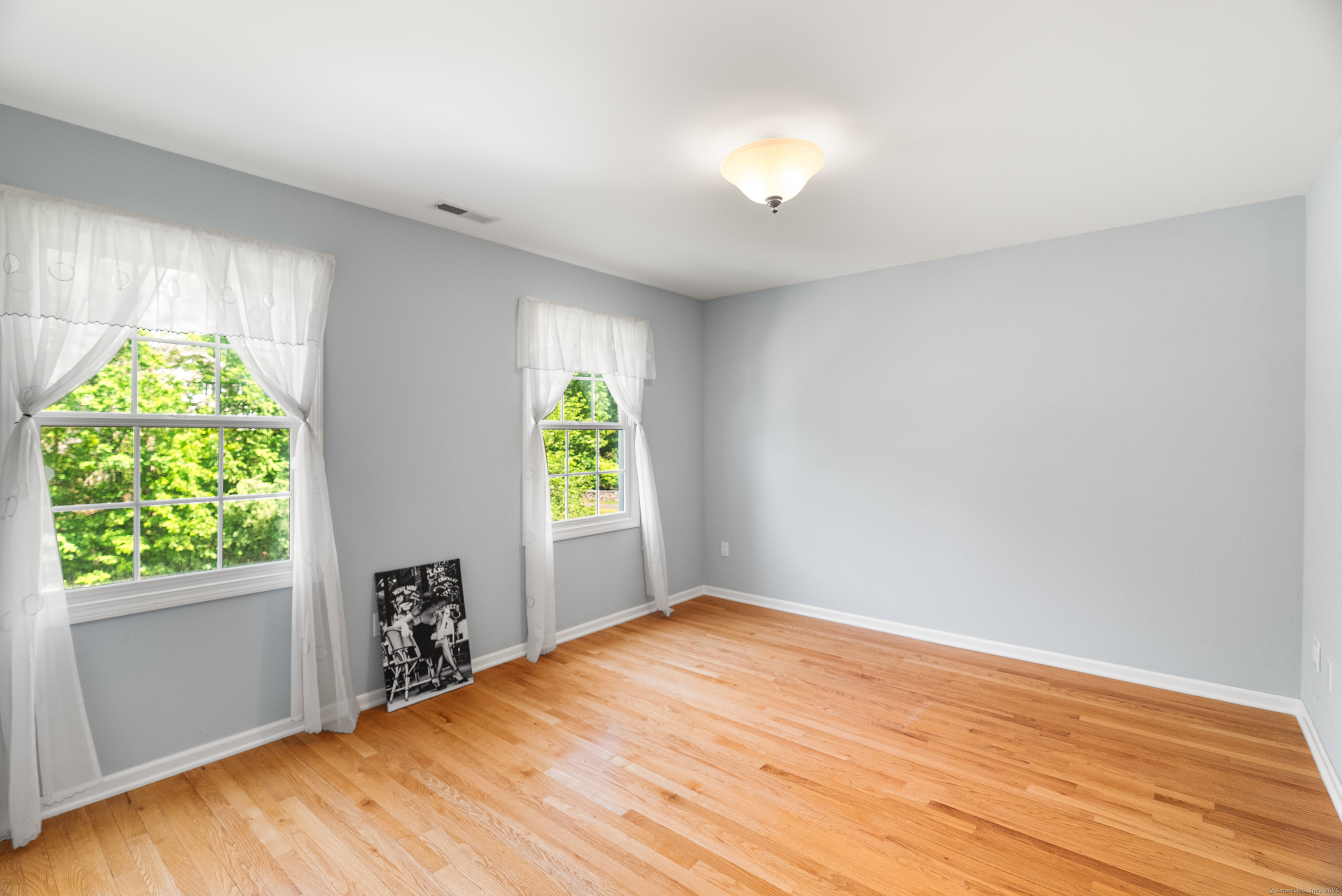 Newtown, Connecticut, 06470, United States, 4 Bedrooms Bedrooms, ,4 BathroomsBathrooms,Residential,For Sale,1847487