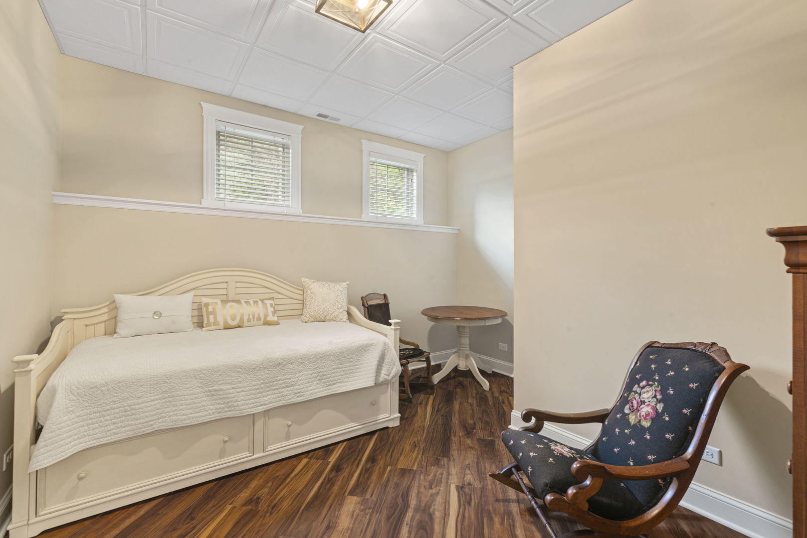 Batavia, Illinois, 60510, United States, 4 Bedrooms Bedrooms, ,6 BathroomsBathrooms,Residential,For Sale,1988116