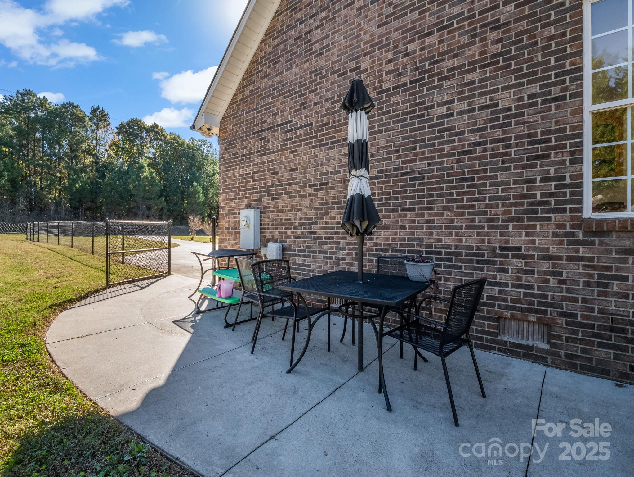 Shelby, North Carolina, 28152, United States, 3 Bedrooms Bedrooms, ,2 BathroomsBathrooms,Residential,For Sale,1969523