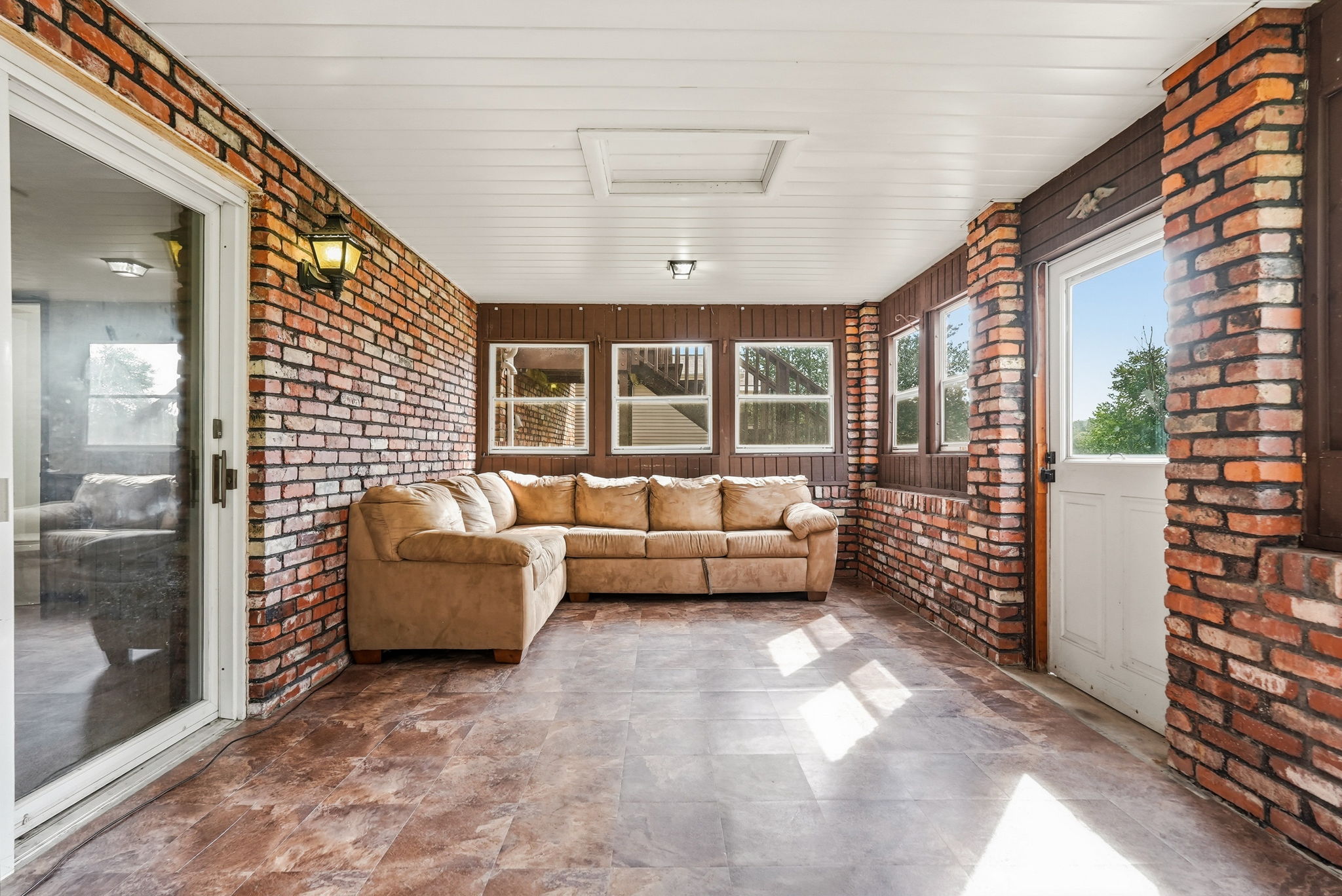  145 Karen Drive, Elizabeth, PA 15037 - 物件實景