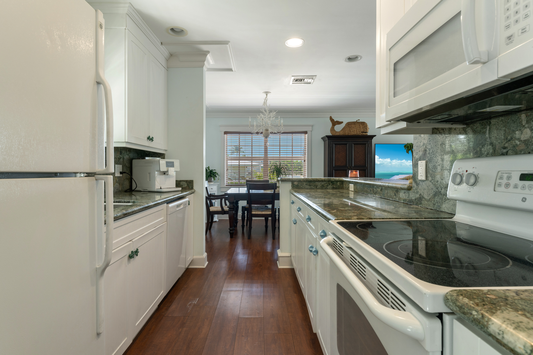  235 W Seaview Circle - 物件實景