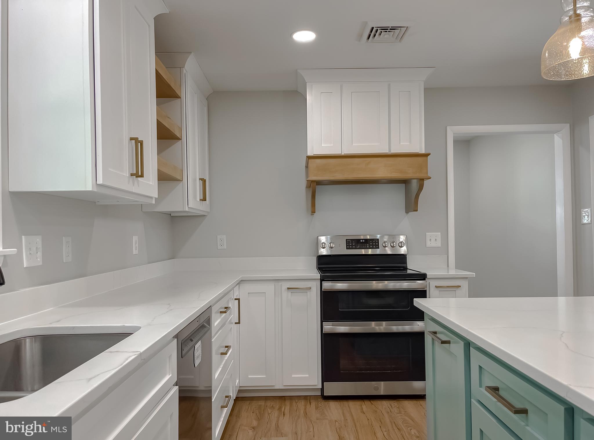 Hollywood, Maryland, 20636, United States, 3 Bedrooms Bedrooms, ,2 BathroomsBathrooms,Residential,For Sale,1978416