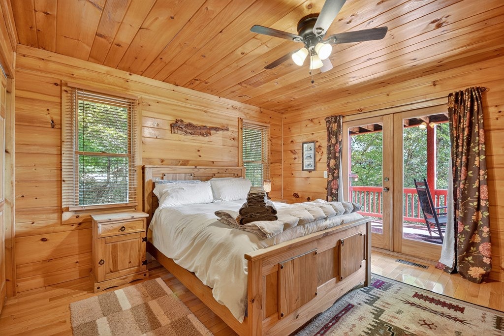 Blue Ridge, Georgia, 30513, United States, 3 Bedrooms Bedrooms, ,3 BathroomsBathrooms,Residential,For Sale,1965953