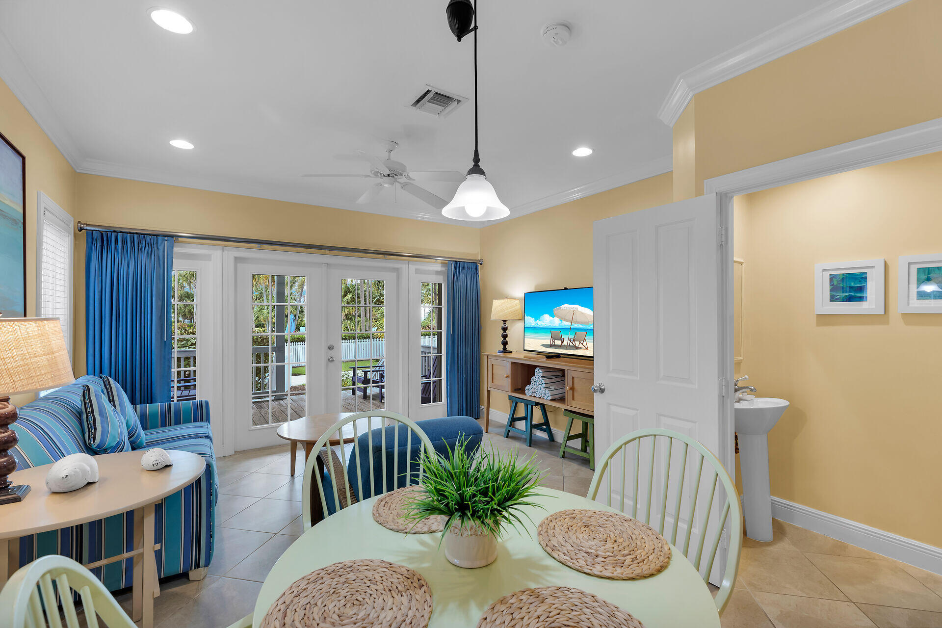 MARATHON, Florida, 33050, United States, 3 Bedrooms Bedrooms, ,4 BathroomsBathrooms,Residential,For Sale,1804124