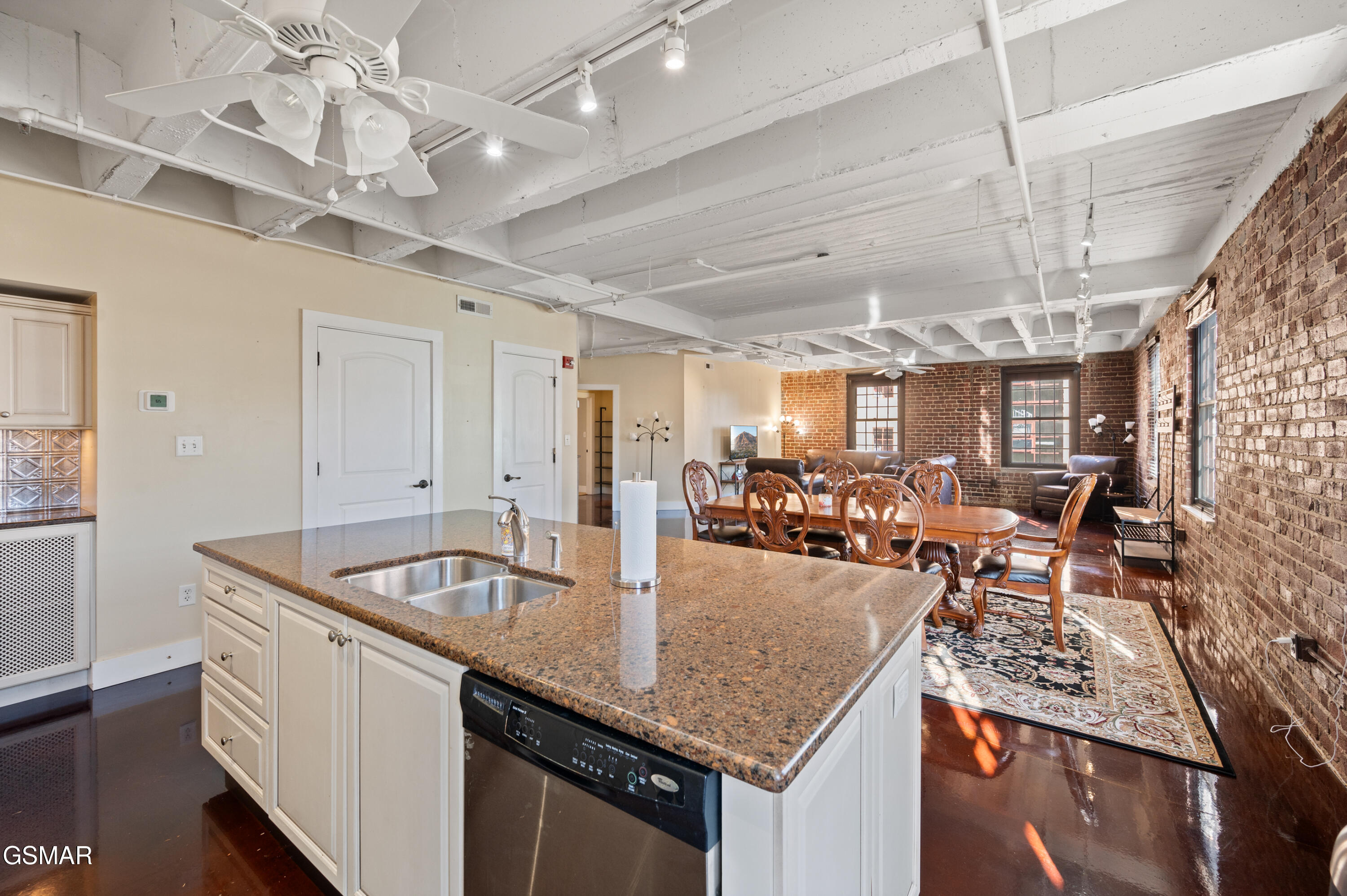 Knoxville, Tennessee, 37902, United States, 3 Bedrooms Bedrooms, ,3 BathroomsBathrooms,Residential,For Sale,2000047