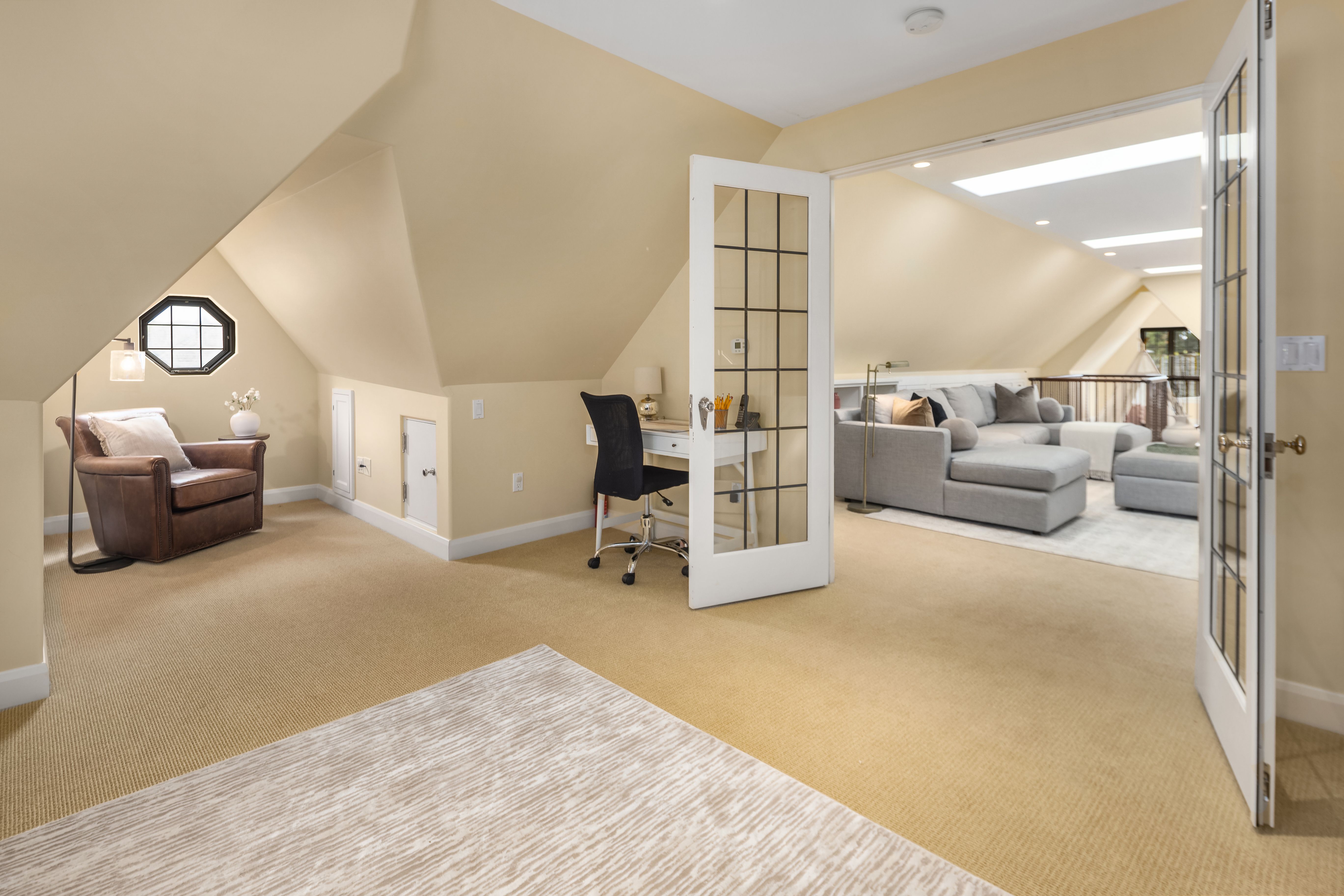  1105 Shenandoah Dr E, Seattle, WA 98112 - 物件實景
