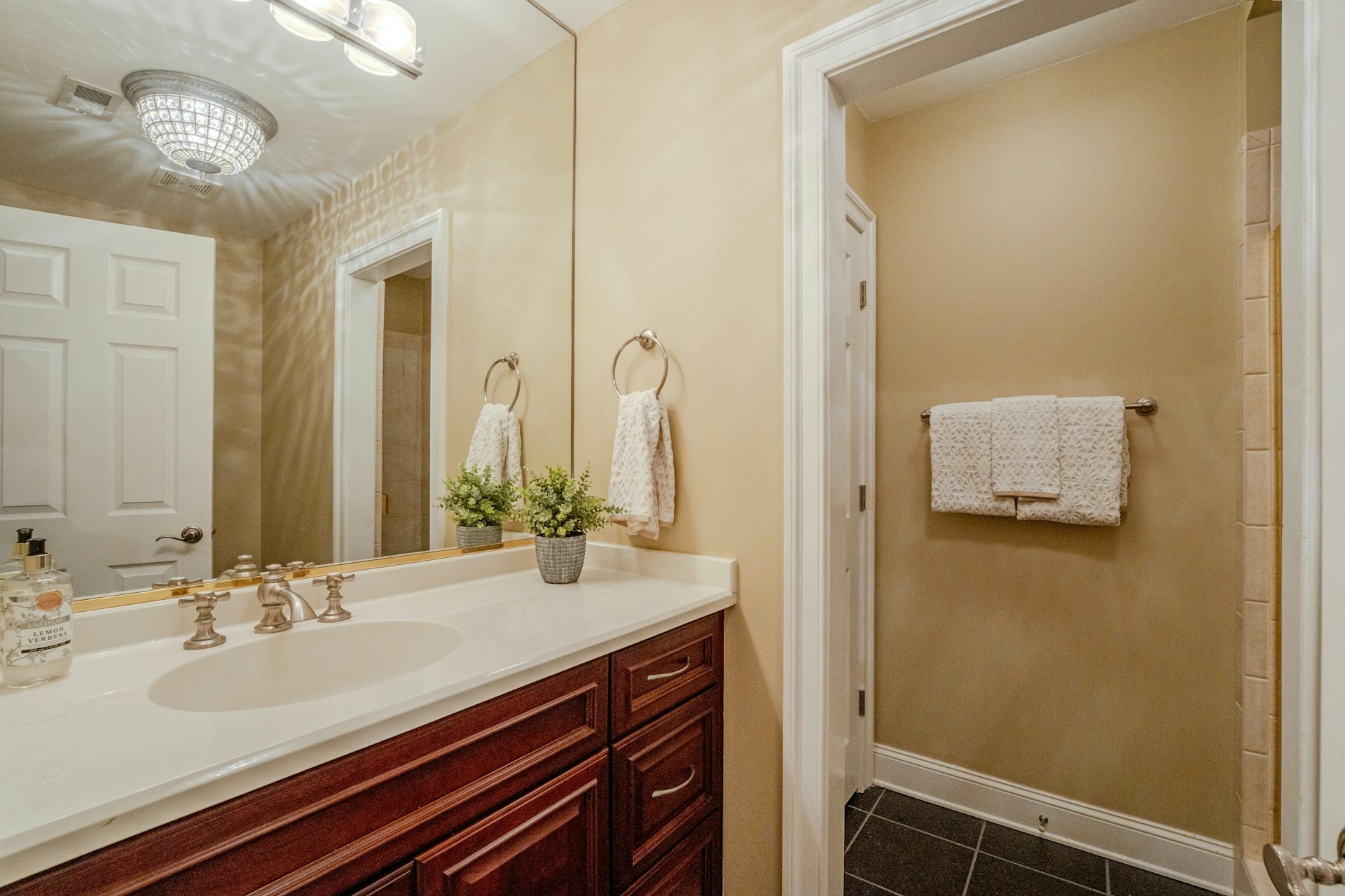  40321 Beacon Hill Drive, Leesburg, VA 20176 - 物件實景